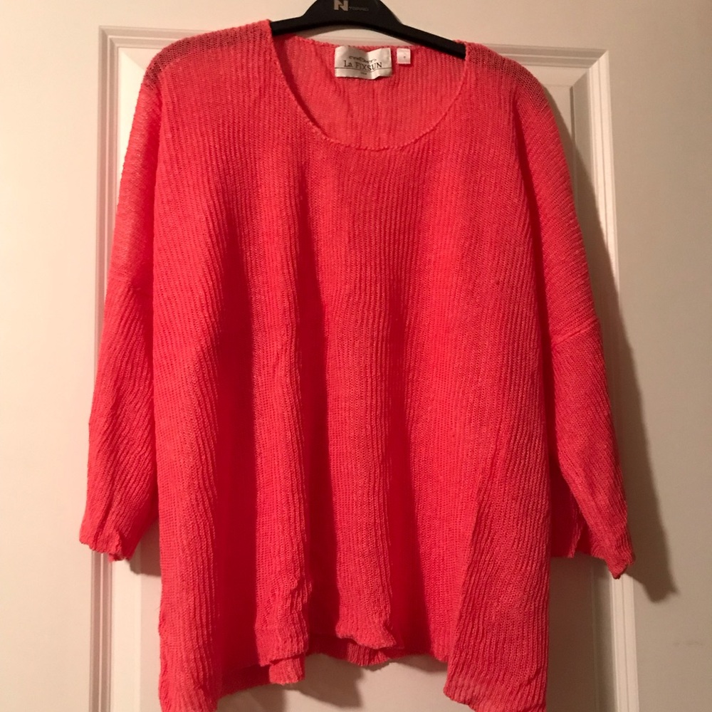 Light weight sweater